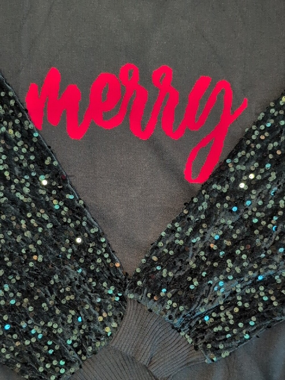 Christmas Sweater Merry Sequin Sleeve Mixed Media Crewneck Green and Red NWOT - Picture 12 of 14